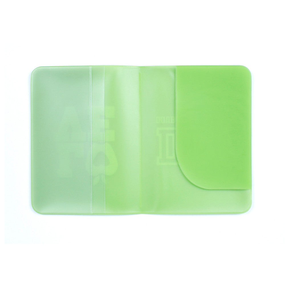Passport Protector Green and white